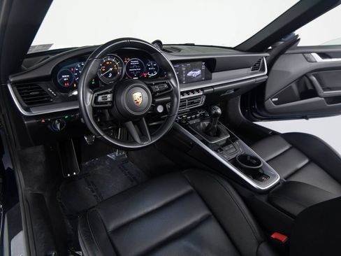 Certified 2022 Porsche 911 Carrera S RWD image 4