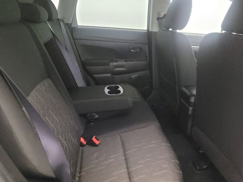 Used 2023 Mitsubishi Outlander Sport ES image 19