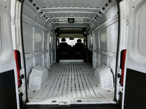 Used 2024 RAM ProMaster 2500 w/ Convenience Group FWD image 22