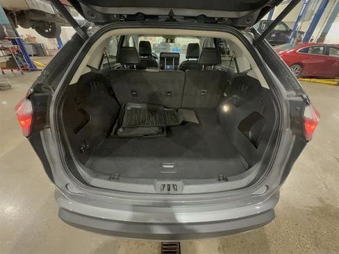 Certified 2022 Ford Edge SEL w/ Convenience Package image 4