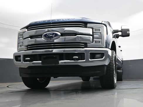 Used 2017 Ford F250 Lariat w/ Lariat Ultimate Package image 44