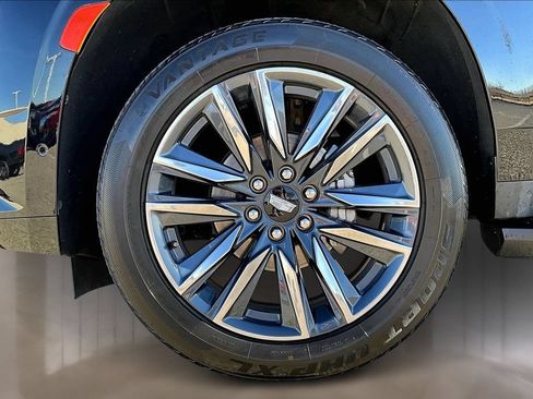 Used 2023 Cadillac Escalade ESV Sport AWD/4WD image 8