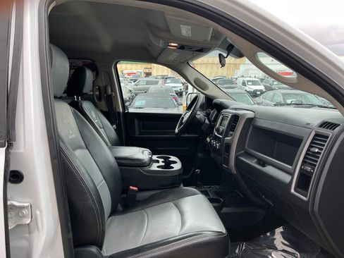 Used 2017 RAM 2500 Tradesman w/ Chrome Appearance Group image 31