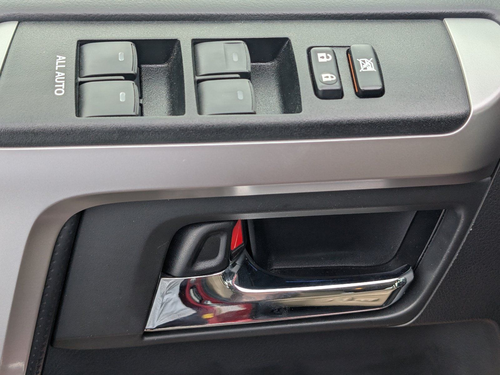 Used 2020 Toyota 4Runner Limited RWD image 21