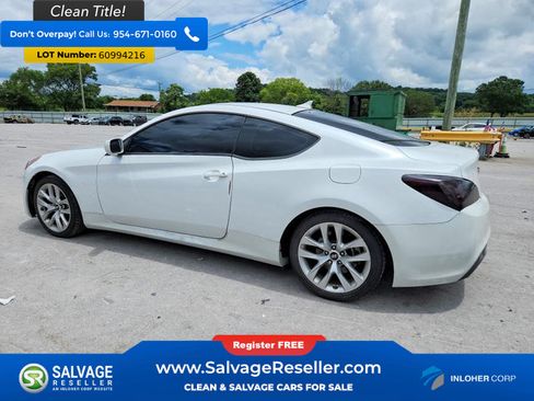 Used 2013 Hyundai Genesis 2.0T RWD image 3