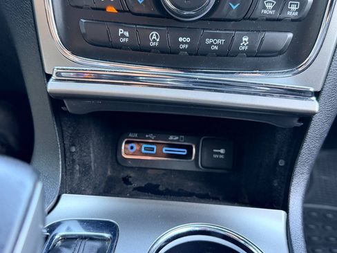 Used 2017 Jeep Grand Cherokee Altitude AWD/4WD image 46