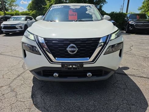 Used 2022 Nissan Rogue S FWD image 2