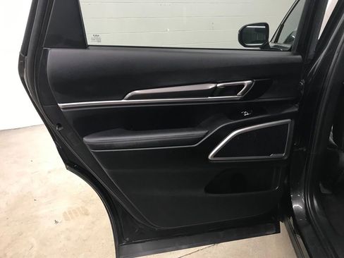 Used 2024 Kia Telluride S w/ S Sunroof Package image 24