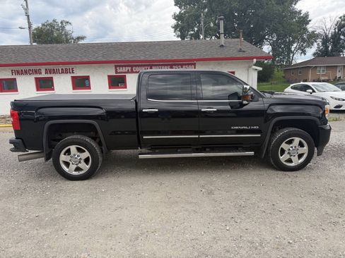 Used 2015 GMC Sierra 2500 Denali w/ Duramax Plus Package AWD/4WD image 2