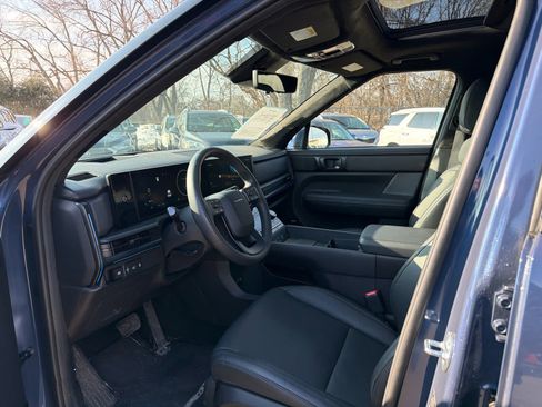 Used 2026 Hyundai Santa Fe Calligraphy image 5