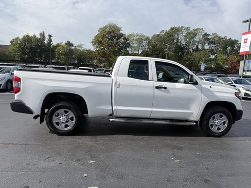 Certified 2018 Toyota Tundra SR image 9
