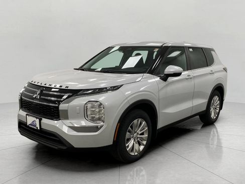 New 2026 Mitsubishi Outlander ES AWD/4WD image 41