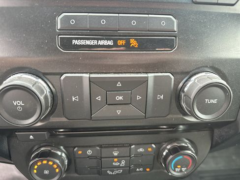 Used 2017 Ford F150 XL w/ Equipment Group 101A Mid AWD/4WD image 23