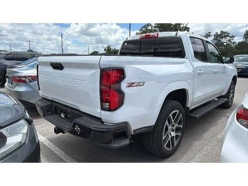 Used 2024 Chevrolet Colorado Z71 w/ Z71 Convenience Package 2 AWD/4WD image 6