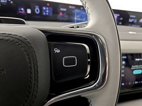 New 2025 Lincoln Navigator L Reserve AWD/4WD image 19