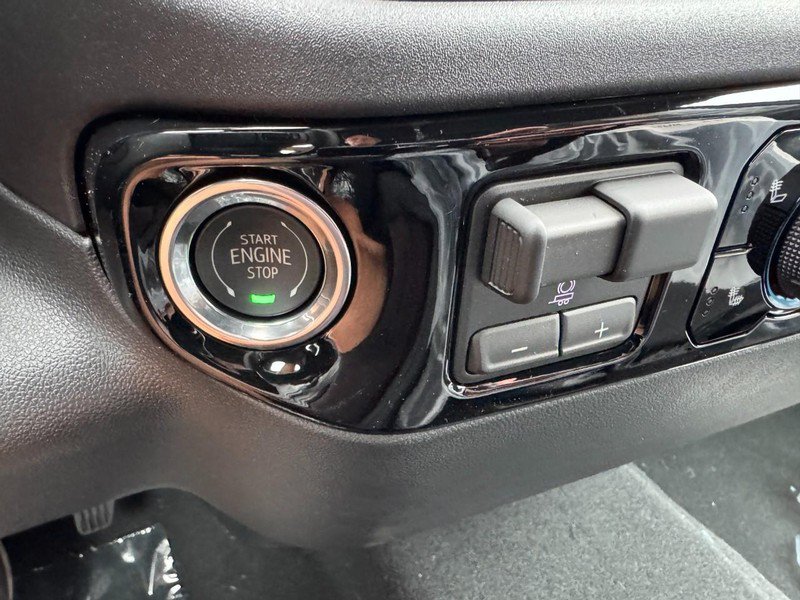 New 2026 Chevrolet Silverado 1500 RST w/ RST Select Package AWD/4WD image 19