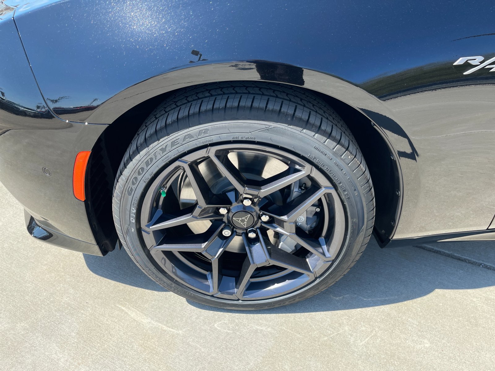 New 2026 Dodge Charger R/T w/ Performance Handling Group AWD/4WD image 30