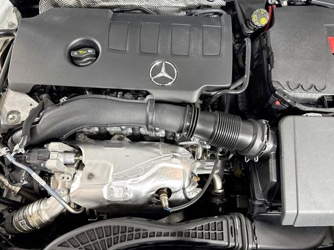 Certified 2023 Mercedes-Benz GLB 250 w/ Premium Package image 28