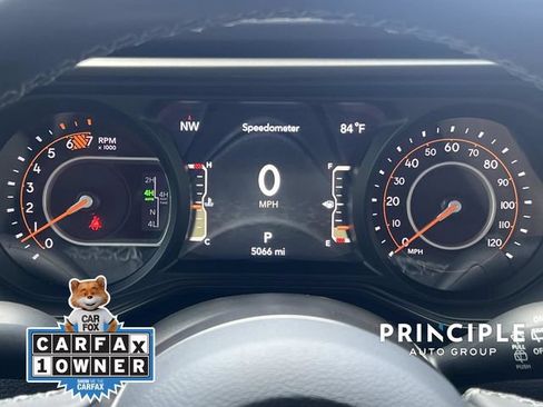 Used 2026 Jeep Wrangler Unlimited Rubicon AWD/4WD image 24