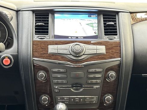 Used 2018 Nissan Armada Platinum w/ Interior Lighting Package image 25