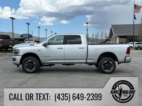 Used 2026 RAM 2500 Laramie AWD/4WD image 2