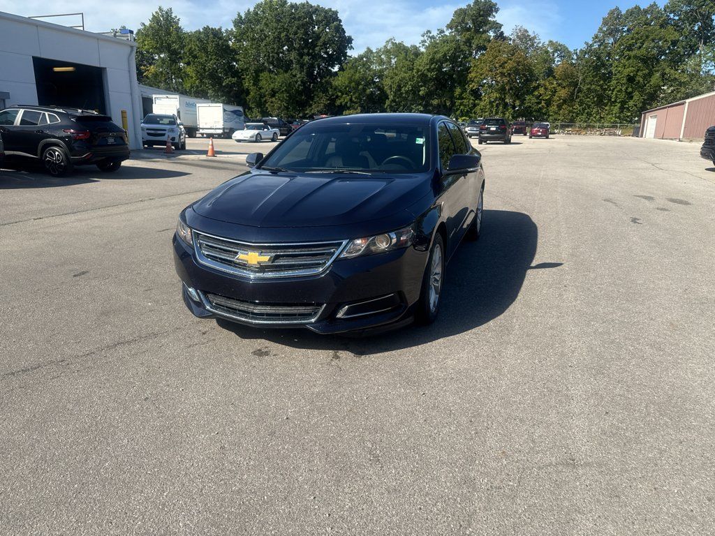 Used 2017 Chevrolet Impala LT FWD image 1