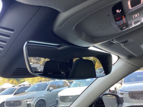 Used 2026 Volvo XC40 B5 Plus w/ Protection Package Premier image 30