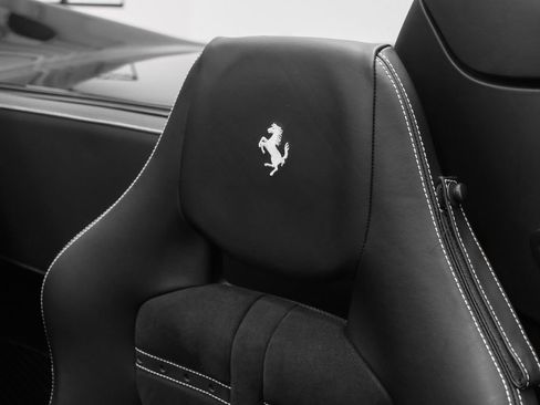 Certified 2021 Ferrari F8 Tributo RWD image 46