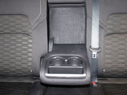 Used 2025 Nissan Pathfinder SV image 30