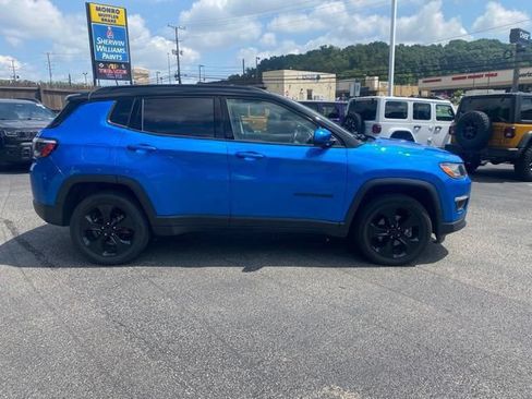 Certified 2021 Jeep Compass Latitude AWD/4WD image 3