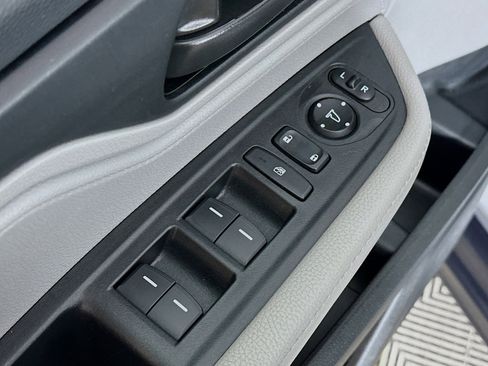 Certified 2024 Honda Odyssey EX-L image 16