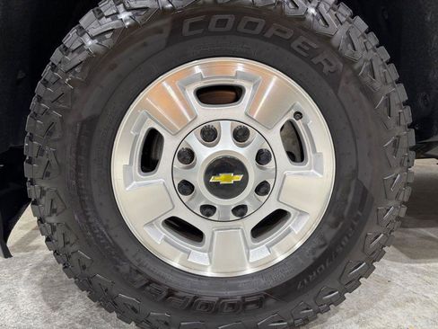 Used 2018 Chevrolet Silverado 2500 LT w/ LT Fleet Convenience Package image 26