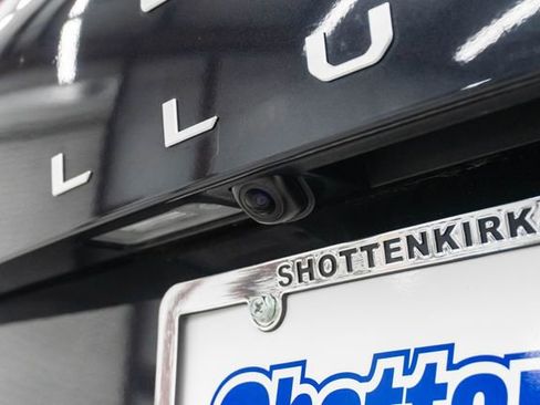 Used 2025 Kia Telluride LX image 7