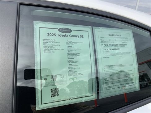 Used 2025 Toyota Camry SE image 36