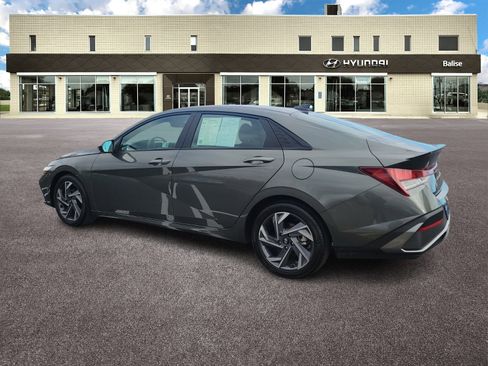 Certified 2025 Hyundai Elantra Sport w/ Cargo Package image 5