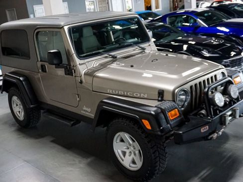 Used 2006 Jeep Wrangler Unlimited Rubicon w/ Security Group AWD/4WD image 37