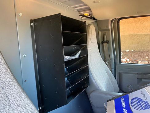 Used 2021 Chevrolet Express 2500 RWD image 41