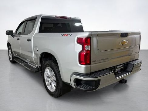 Used 2022 Chevrolet Silverado 1500 Custom w/ Safety Confidence Package AWD/4WD image 5
