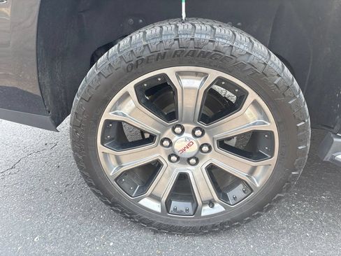 Used 2015 GMC Yukon SLT AWD/4WD image 22