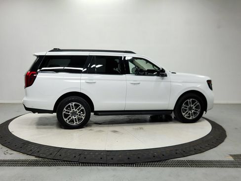 Used 2025 Ford Expedition Active AWD/4WD image 9