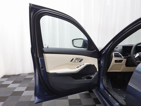 New 2026 BMW 330i xDrive Sedan w/ Premium Package image 4
