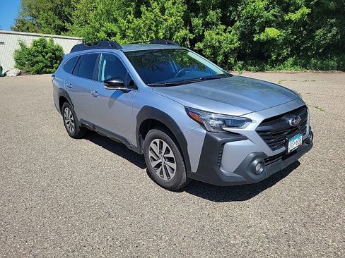 Used 2023 Subaru Outback Premium AWD/4WD image 5