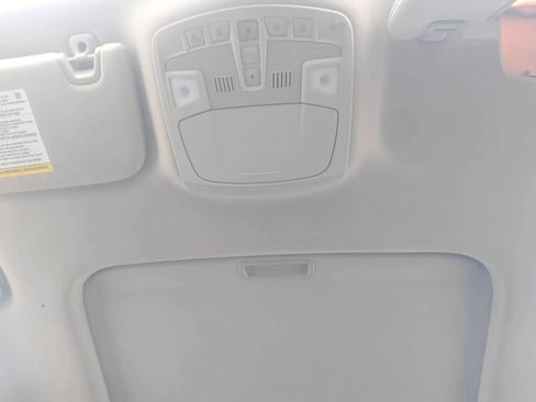 Used 2020 Ford Fusion SE AWD/4WD image 29