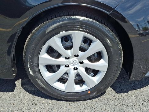 Used 2023 Toyota Corolla LE FWD image 8