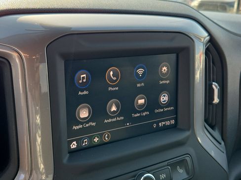 Used 2022 Chevrolet Silverado 2500 Custom w/ Custom Value Package RWD image 16