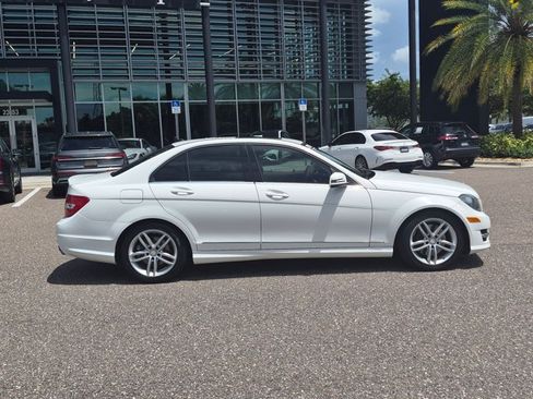 Used 2014 Mercedes-Benz C 300 4MATIC Sedan image 4
