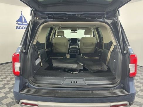 Used 2022 Ford Expedition XLT image 22