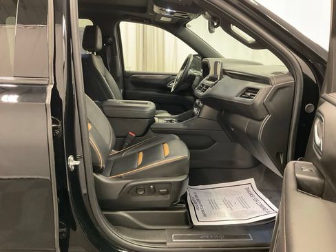 Used 2024 GMC Yukon XL AT4 w/ AT4 Premium Plus Package AWD/4WD image 25