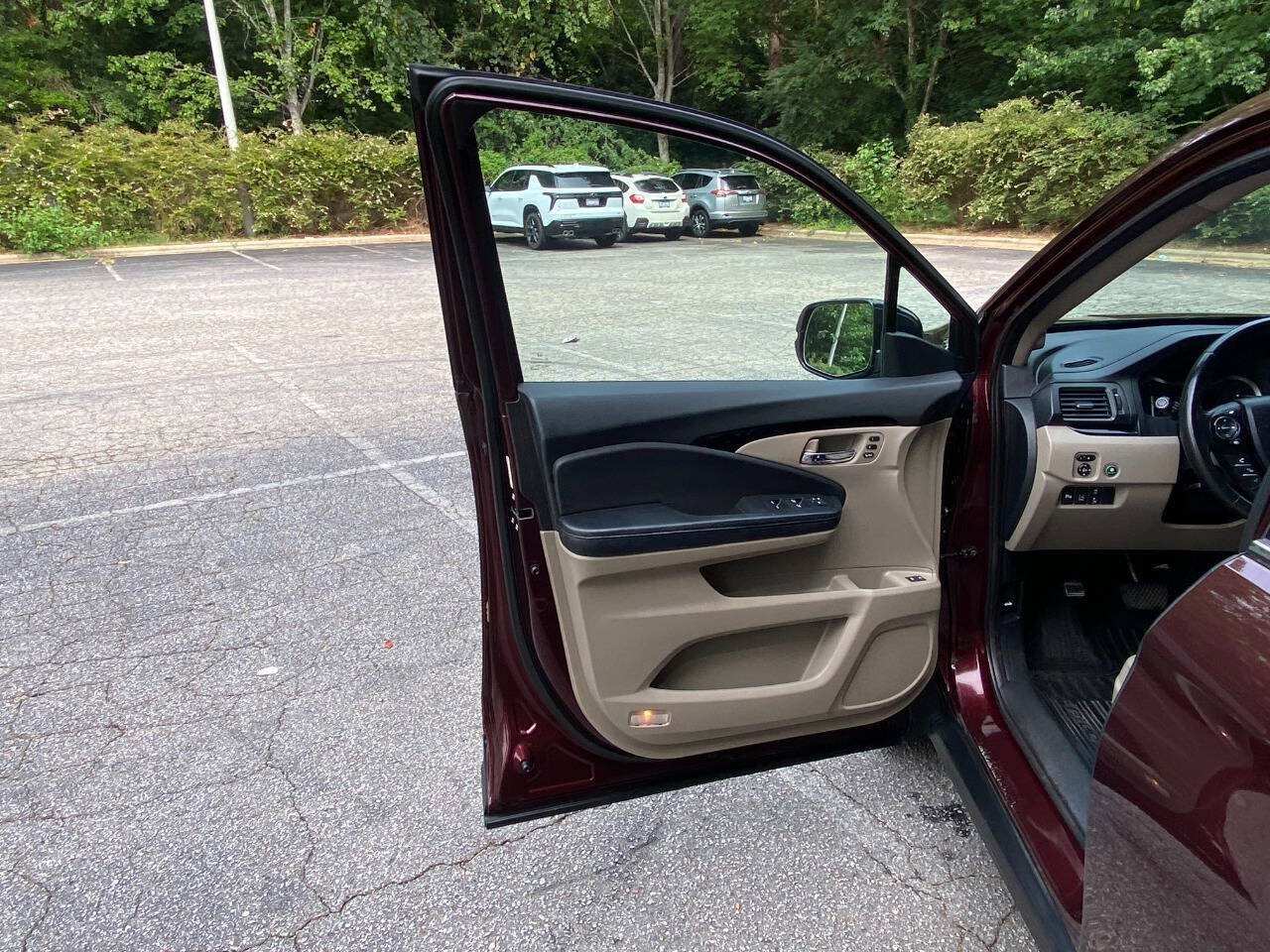 Used 2016 Honda Pilot Touring image 14