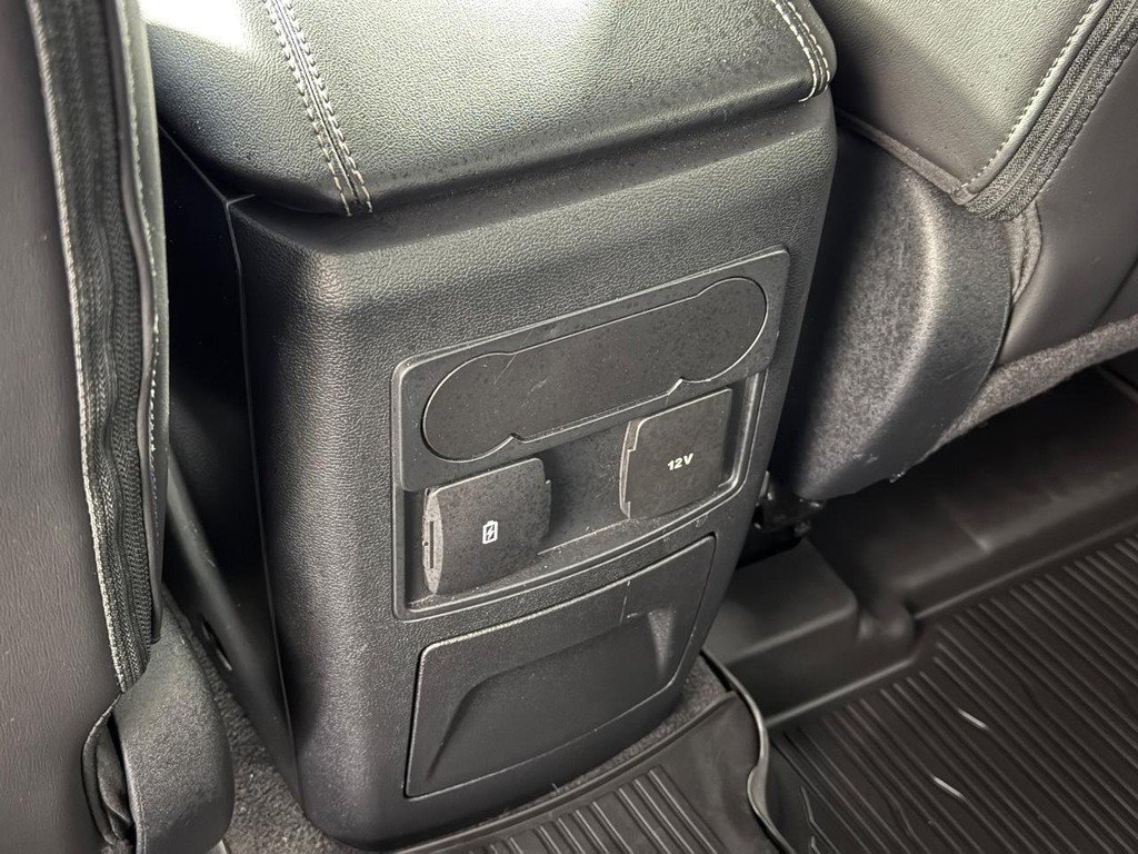 Used 2023 Ford Explorer XLT w/ Equipment Group 202A AWD/4WD image 24